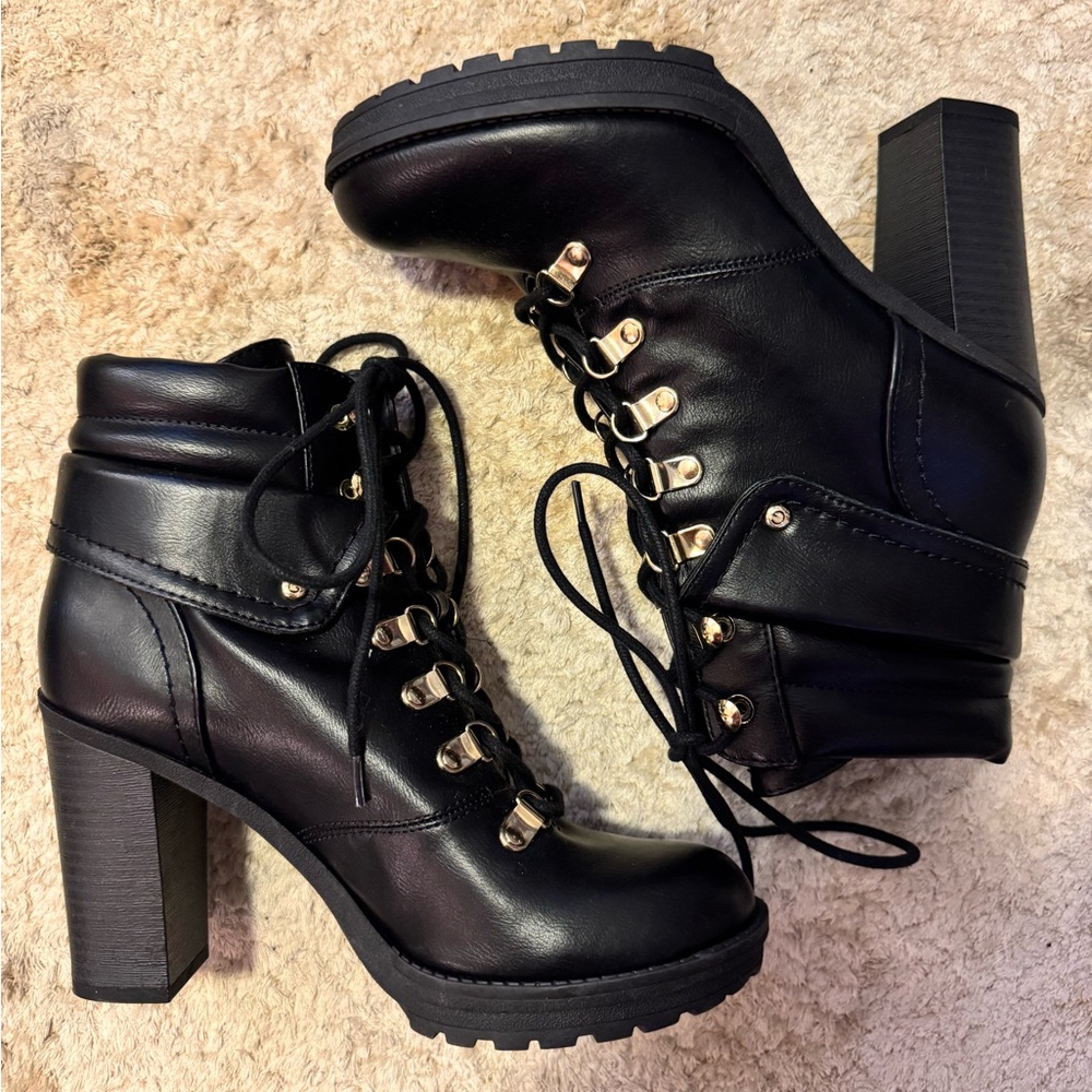 G by Guess Black Platform Booties 7.5M